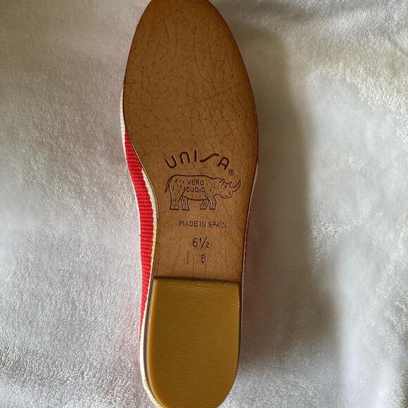 NWOT Unisa Red and White Stripe Espadrille Style Flats Size 6.5 - Picture 5 of 5
